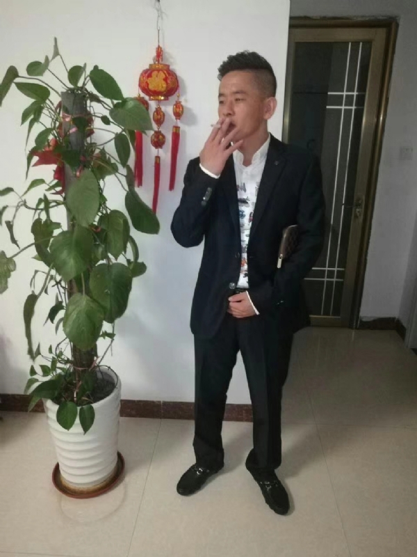 男人三十而立的第二张照片--雷州闪婚服务中心